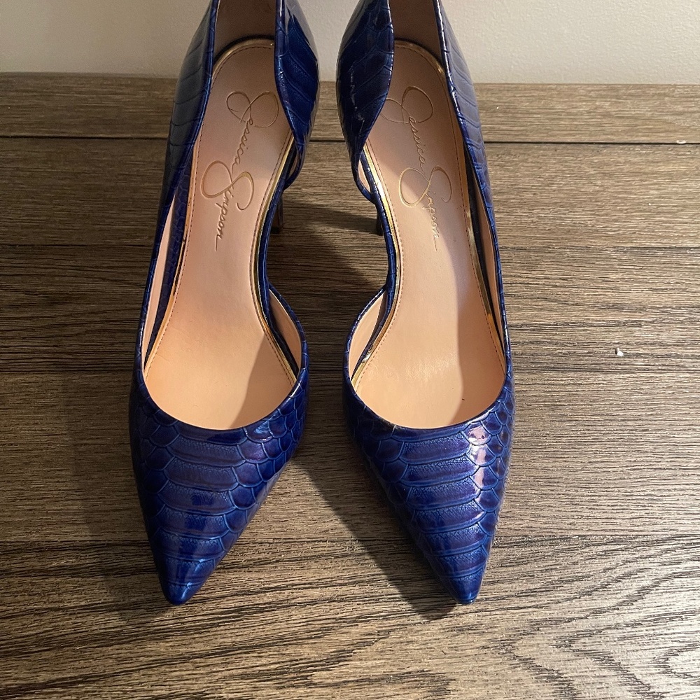 Jessica Simpson _Indigo Snakeskin Pump. Size 8